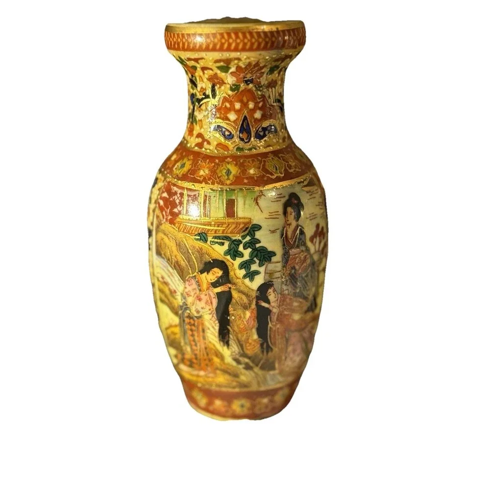 Vintage Chinese 6” Vase Satsuma Female Floral Geisha Garden Nature Motif Beauty